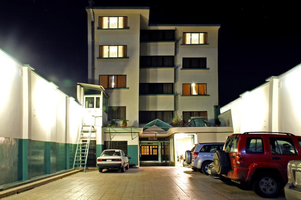 Hotel Yanuncay Cuenca Exterior photo